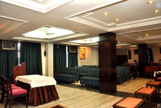 Hotel Dayal International, 贾姆谢德布尔 外观 照片
