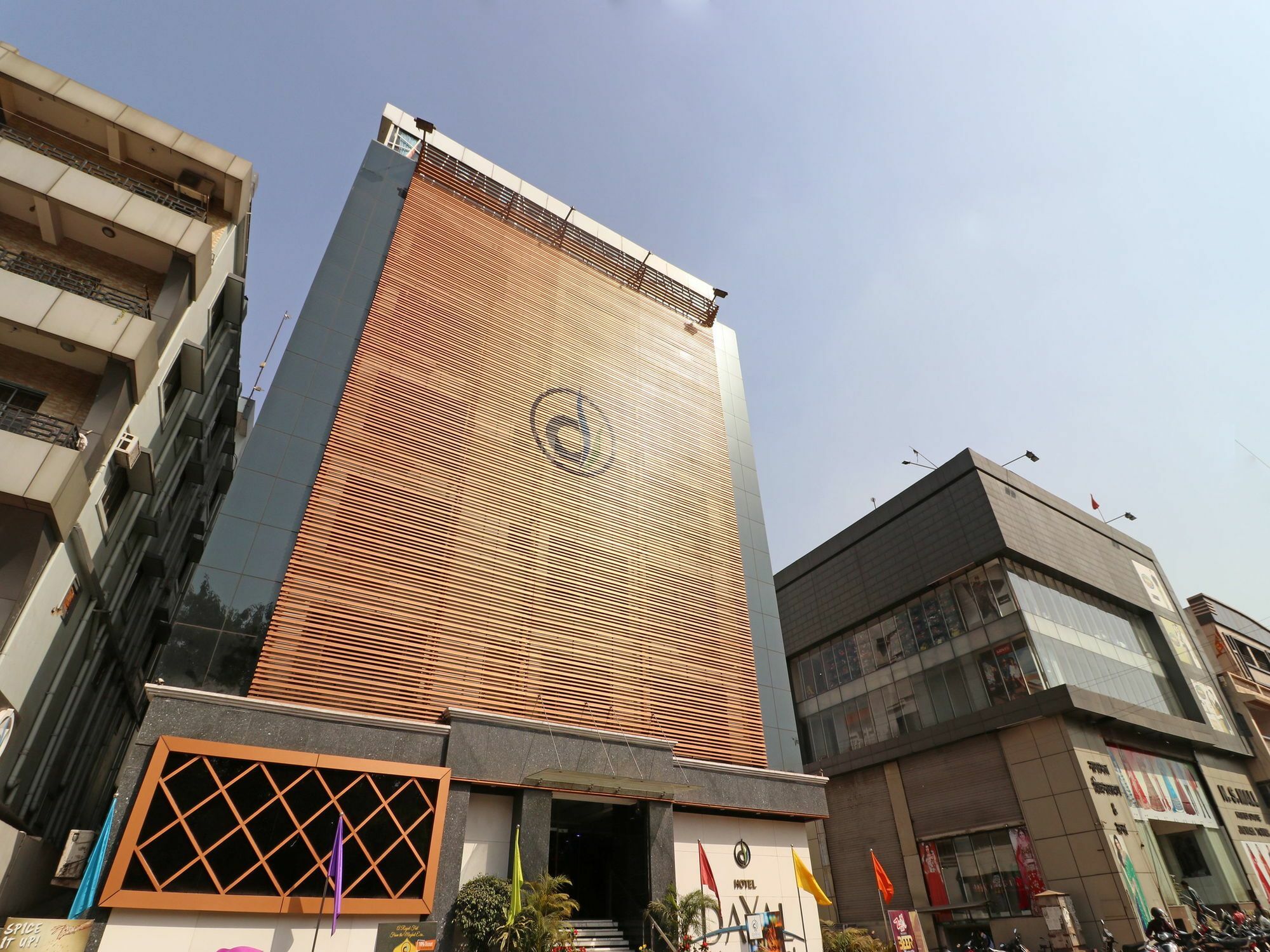 Hotel Dayal International, 贾姆谢德布尔 外观 照片